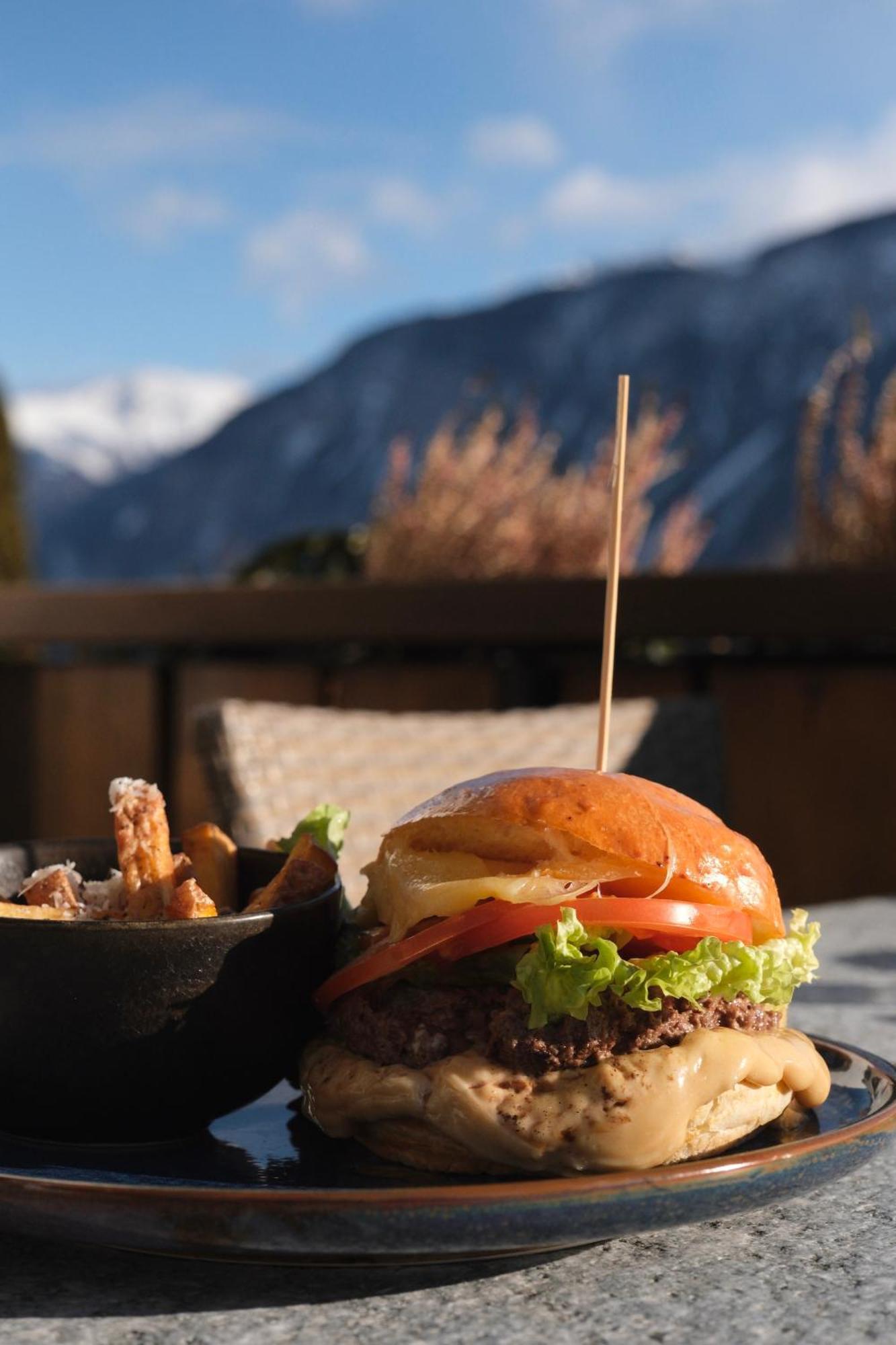Hotel Panorama Crans-Montana Exterior foto