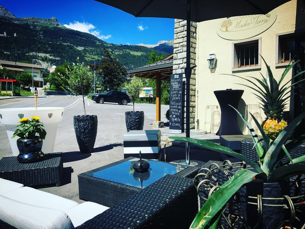 Hotel Panorama Crans-Montana Exterior foto